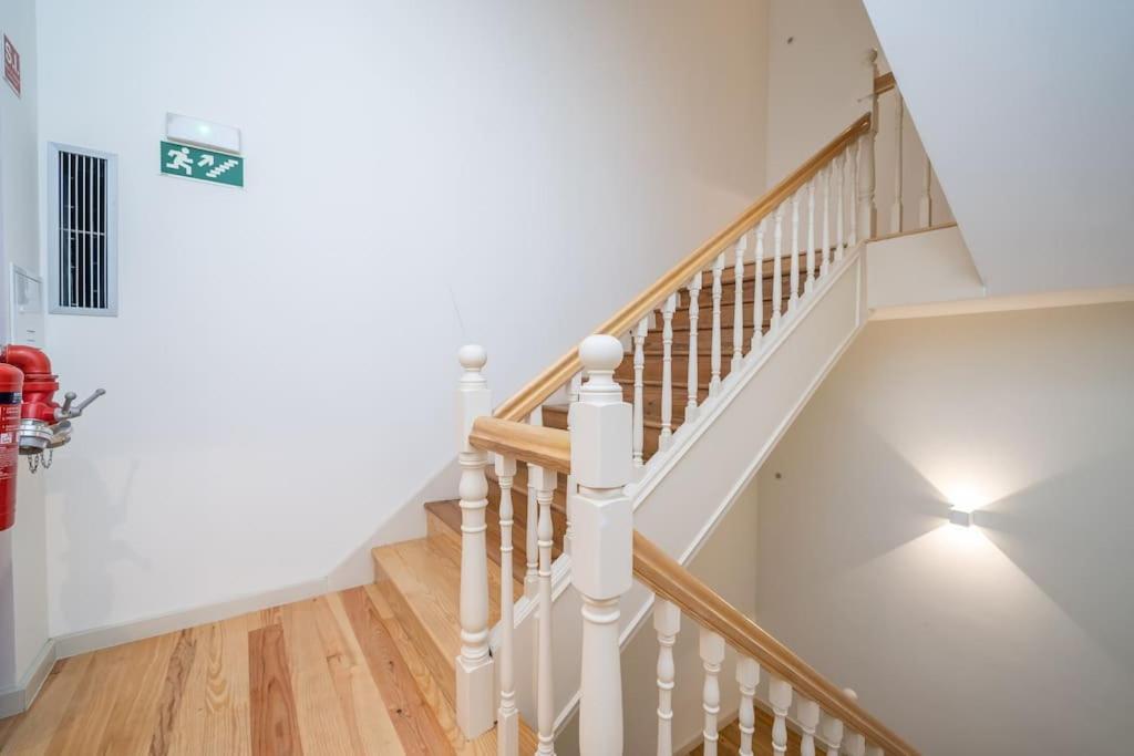 31 De Janeiro Flat By Amber Star Rent Porto Exterior foto